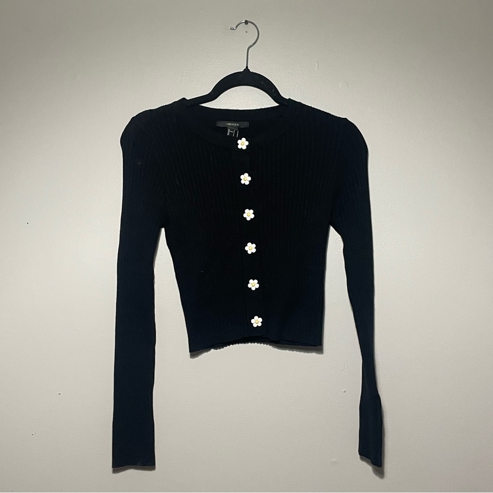 Black Ribbed Knit Daisy Button Crop Cardigan Top
